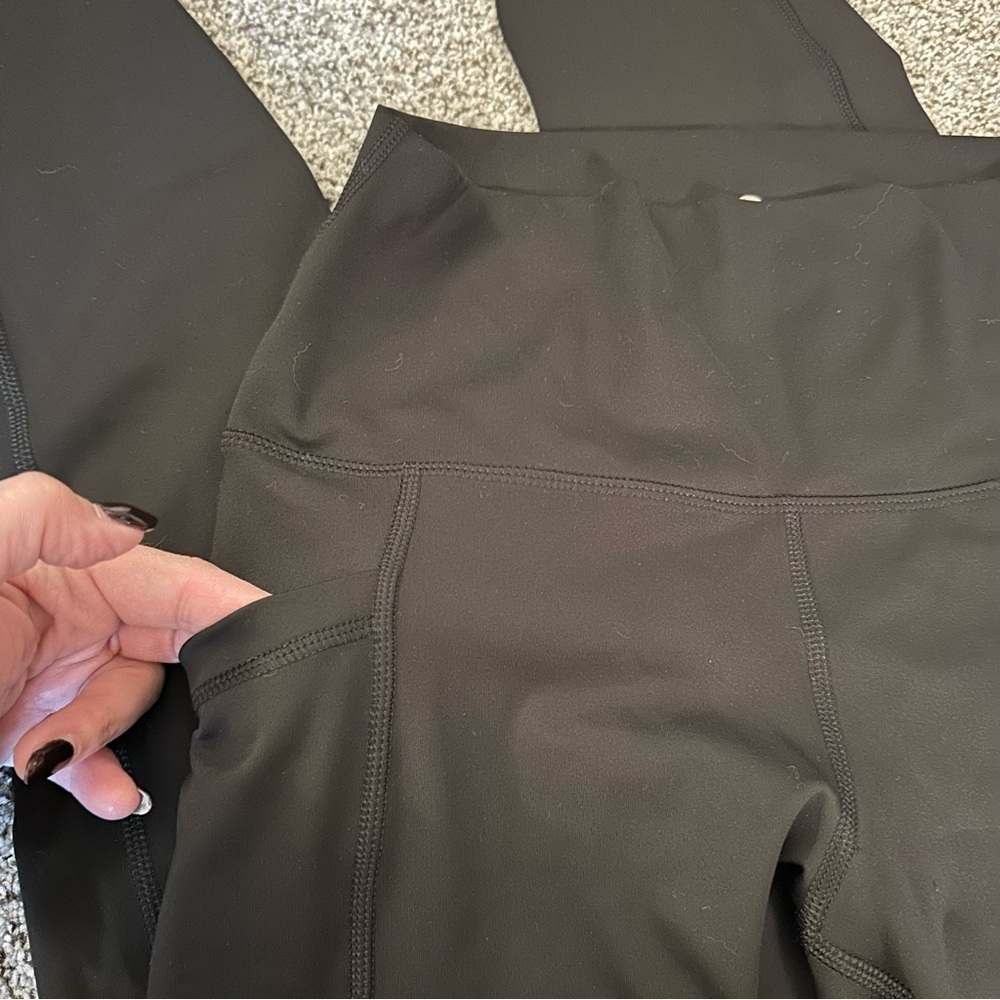 90 Degrees By Reflex M Black Banded Capri Slimming High Waist Leggings R $78 NWT - Picture 6 of 11
